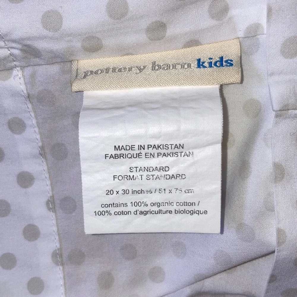 POTTERY BARN KIDS White with Gray Polka Dots Organic Cotton Pillowcase Standard